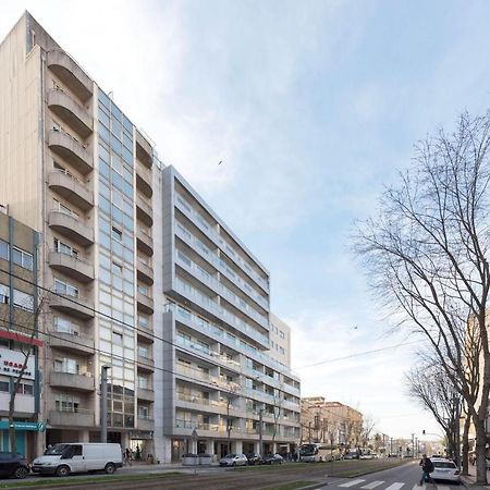 Lovelystay - 1Br Flat With Stunning Views Over Porto Vila Nova de Gaia Exteriér fotografie