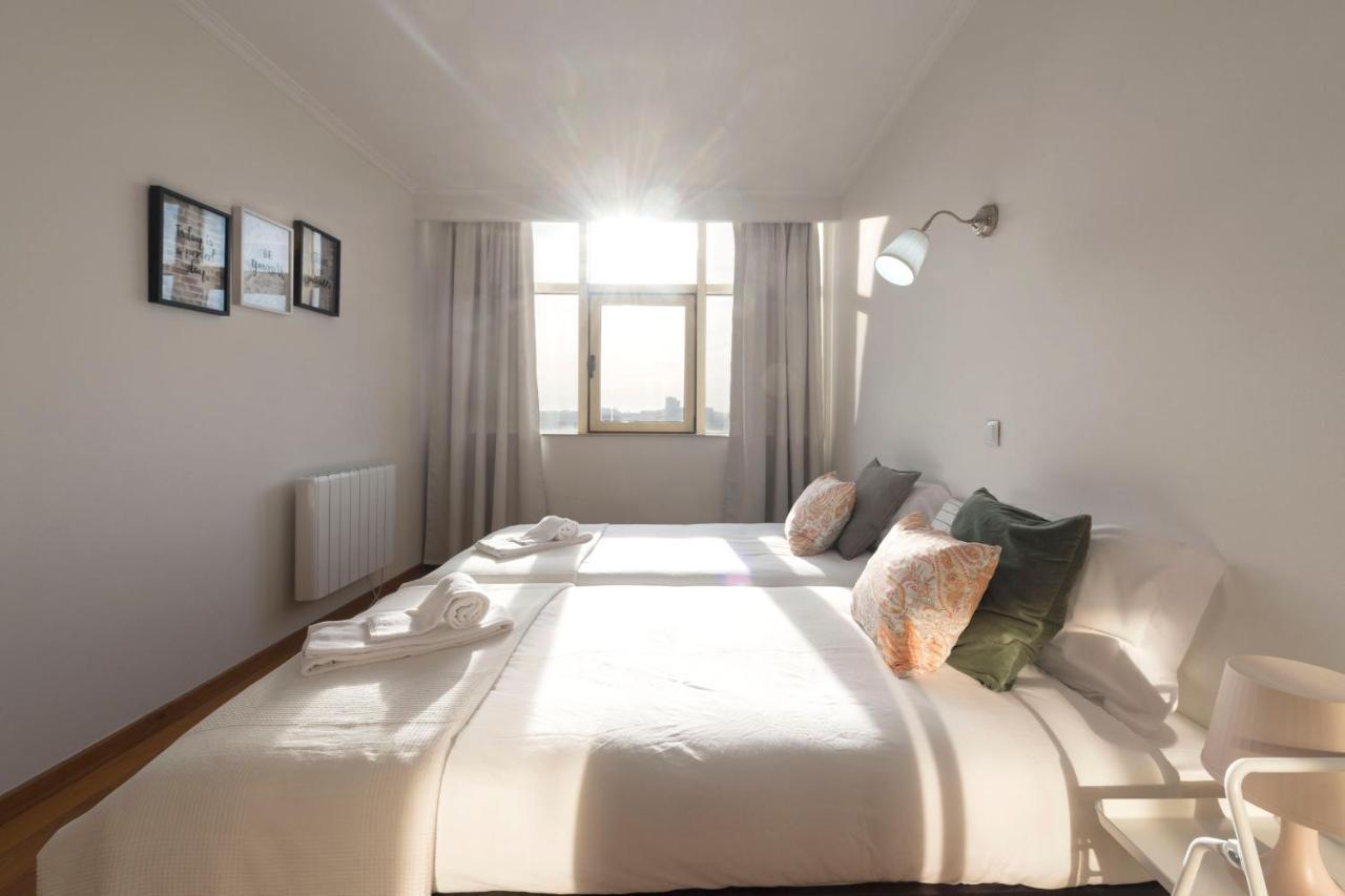 Lovelystay - 1Br Flat With Stunning Views Over Porto Vila Nova de Gaia Exteriér fotografie