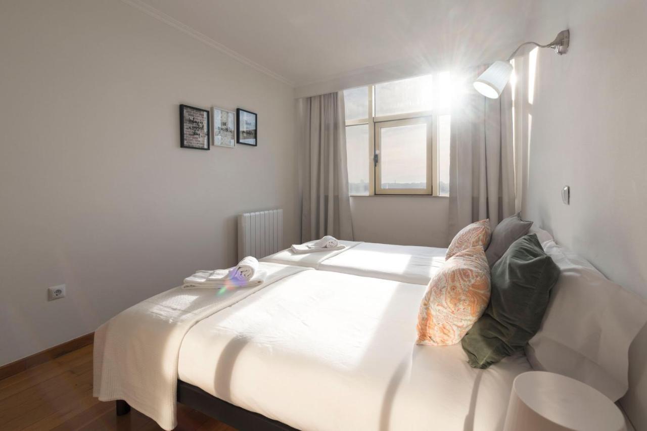 Lovelystay - 1Br Flat With Stunning Views Over Porto Vila Nova de Gaia Exteriér fotografie